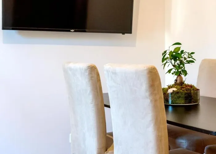 Luxury Apartment In Kolonaki Athens - Sleeps 4