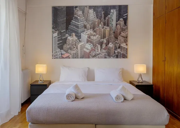 Luxury Apartment In Kolonaki Athens - Sleeps 4